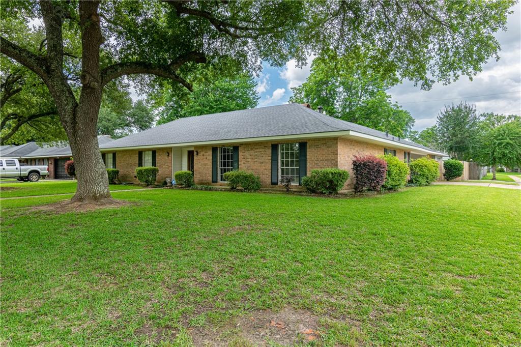 604 Ridgewood Boulevard Alexandria, LA 71303 - Photo 3 of 39 Gallery Image 3