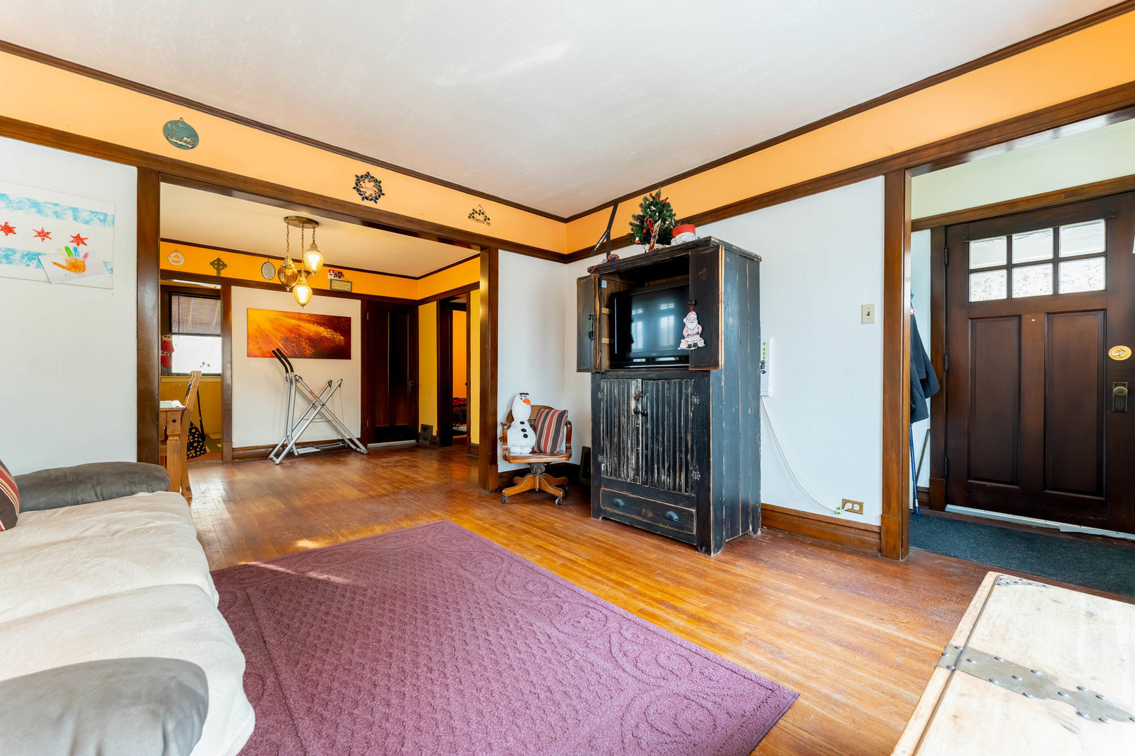 5815 West School Street Chicago, IL 60634 - Photo 3 of 20 a view of a indoor swimming pool