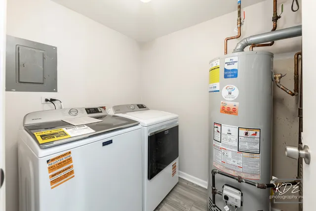 $217,500 | 10336 South Keating Avenue, Unit 102, Oak Lawn, IL 60453