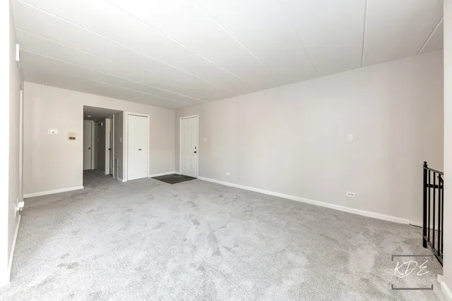 $217,500 | 10336 South Keating Avenue, Unit 102, Oak Lawn, IL 60453