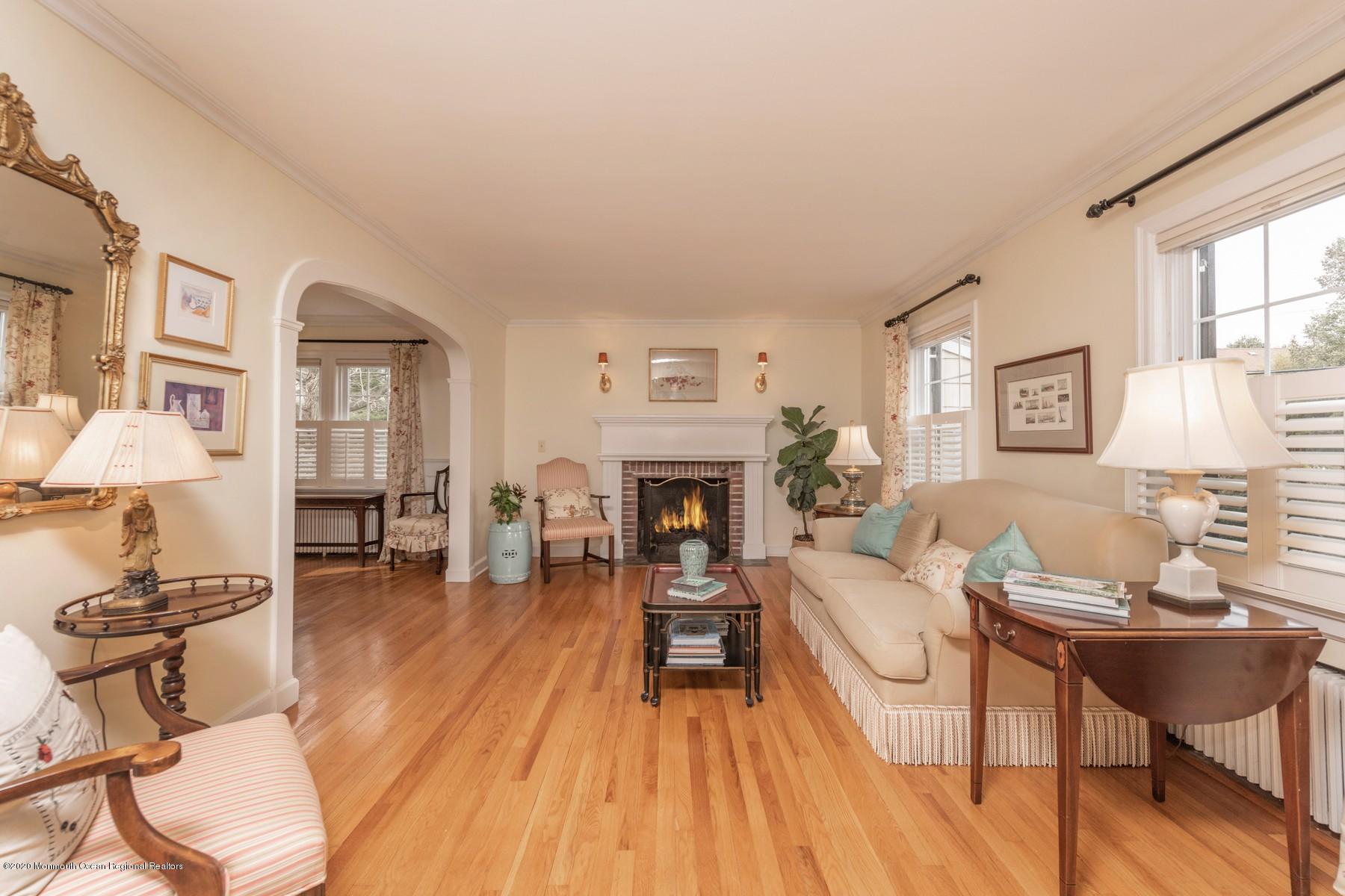 73 Pinckney Road Red Bank, NJ 07701 - Photo 2 of 26 Spacious and Inviting