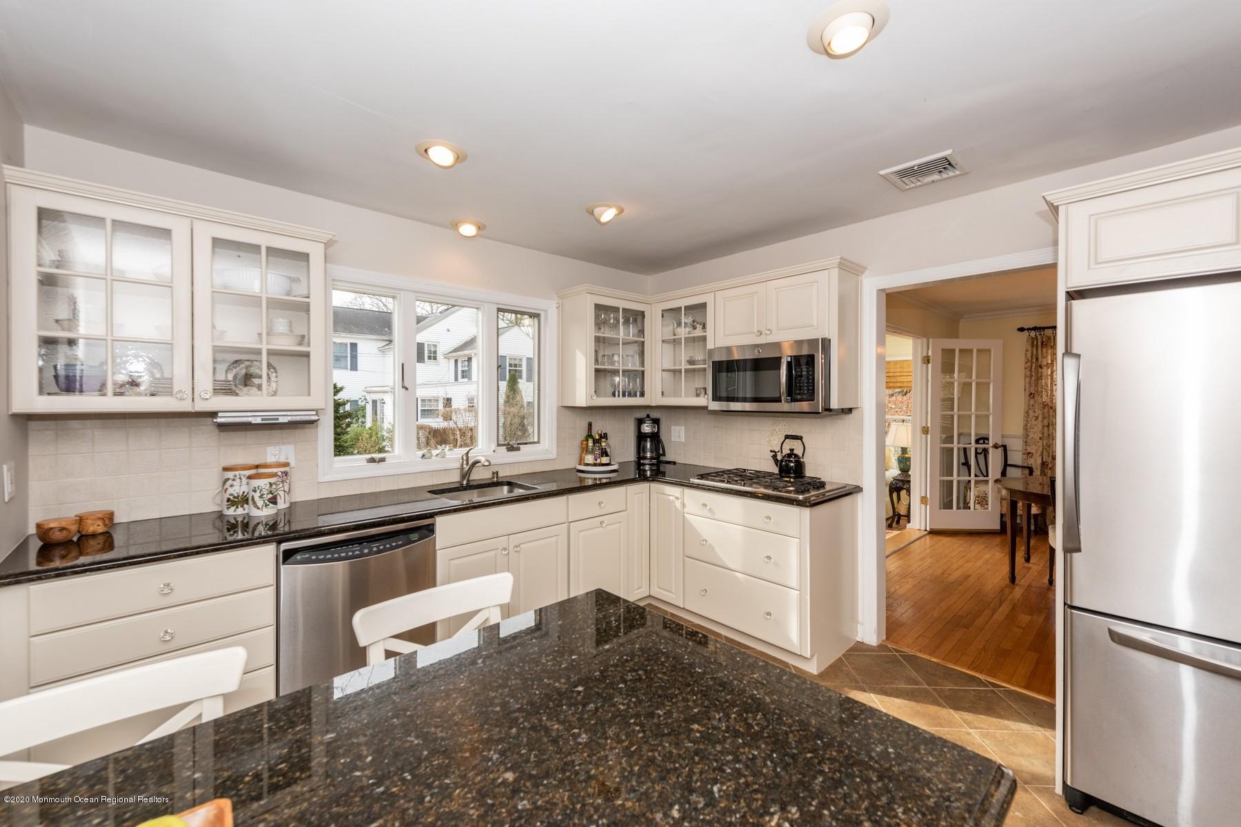 73 Pinckney Road Red Bank, NJ 07701 - Photo 8 of 26 Built-in Dinette/ Breakfast Bar