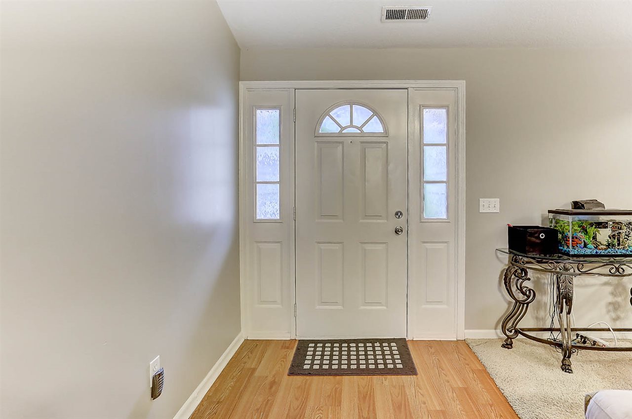 2716 Hobson Road Fort Wayne, IN 46805 - Photo 4 of 25 Gallery Image 4