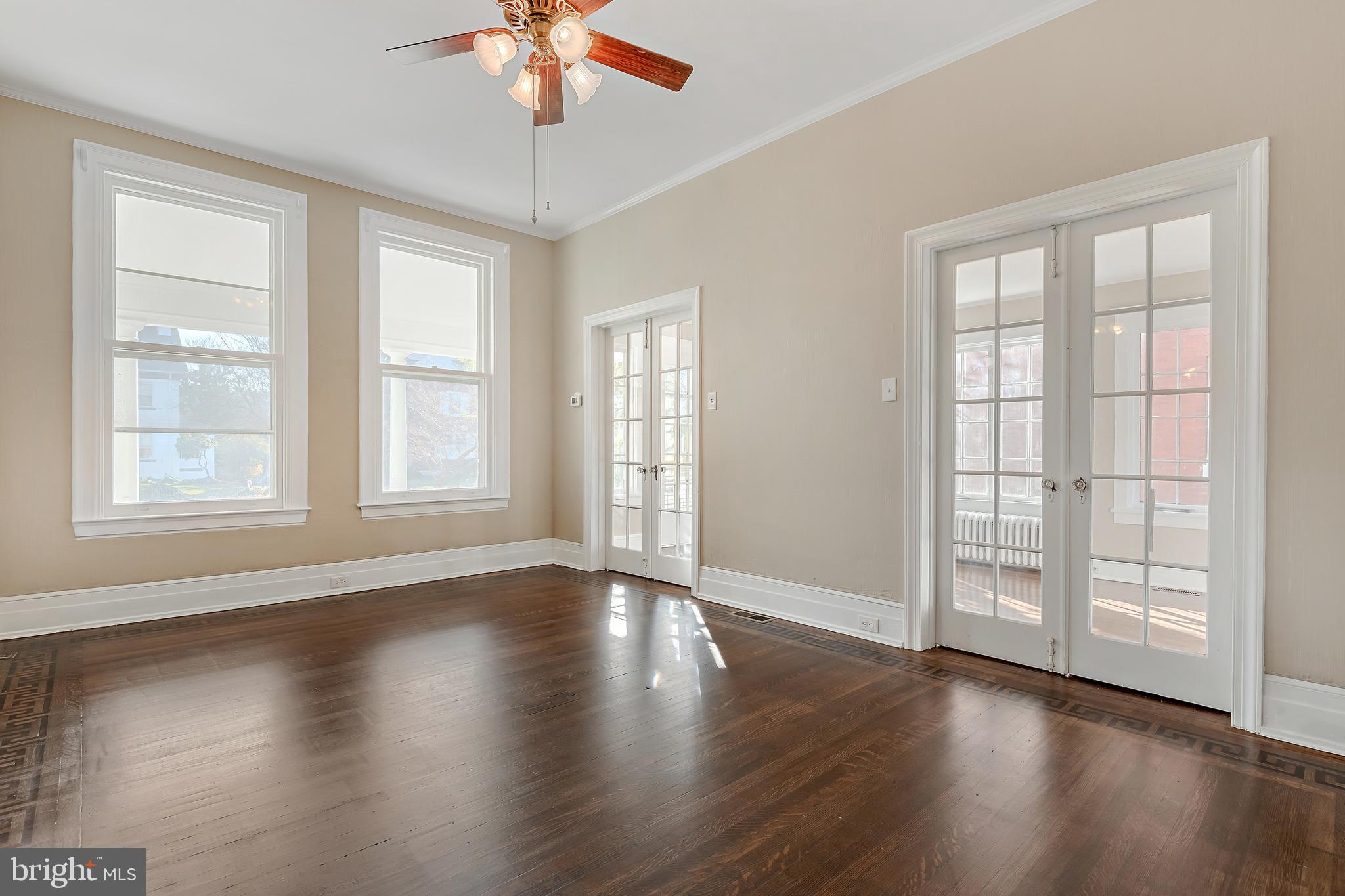 121 West Springettsbury Avenue York, PA 17403 - Photo 13 of 65