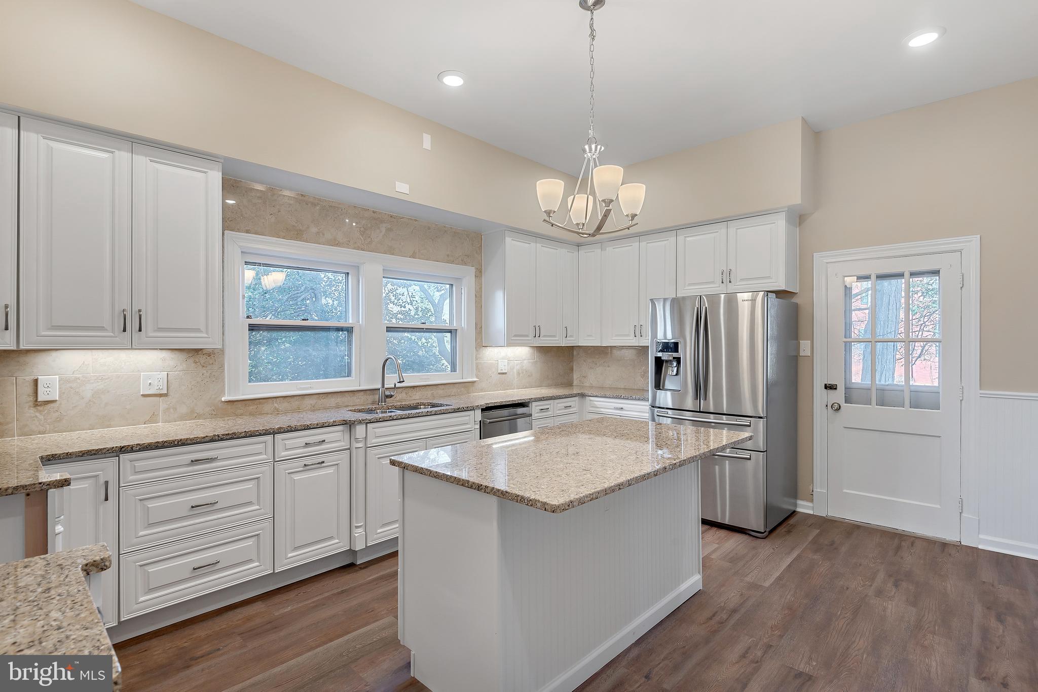121 West Springettsbury Avenue York, PA 17403 - Photo 17 of 65