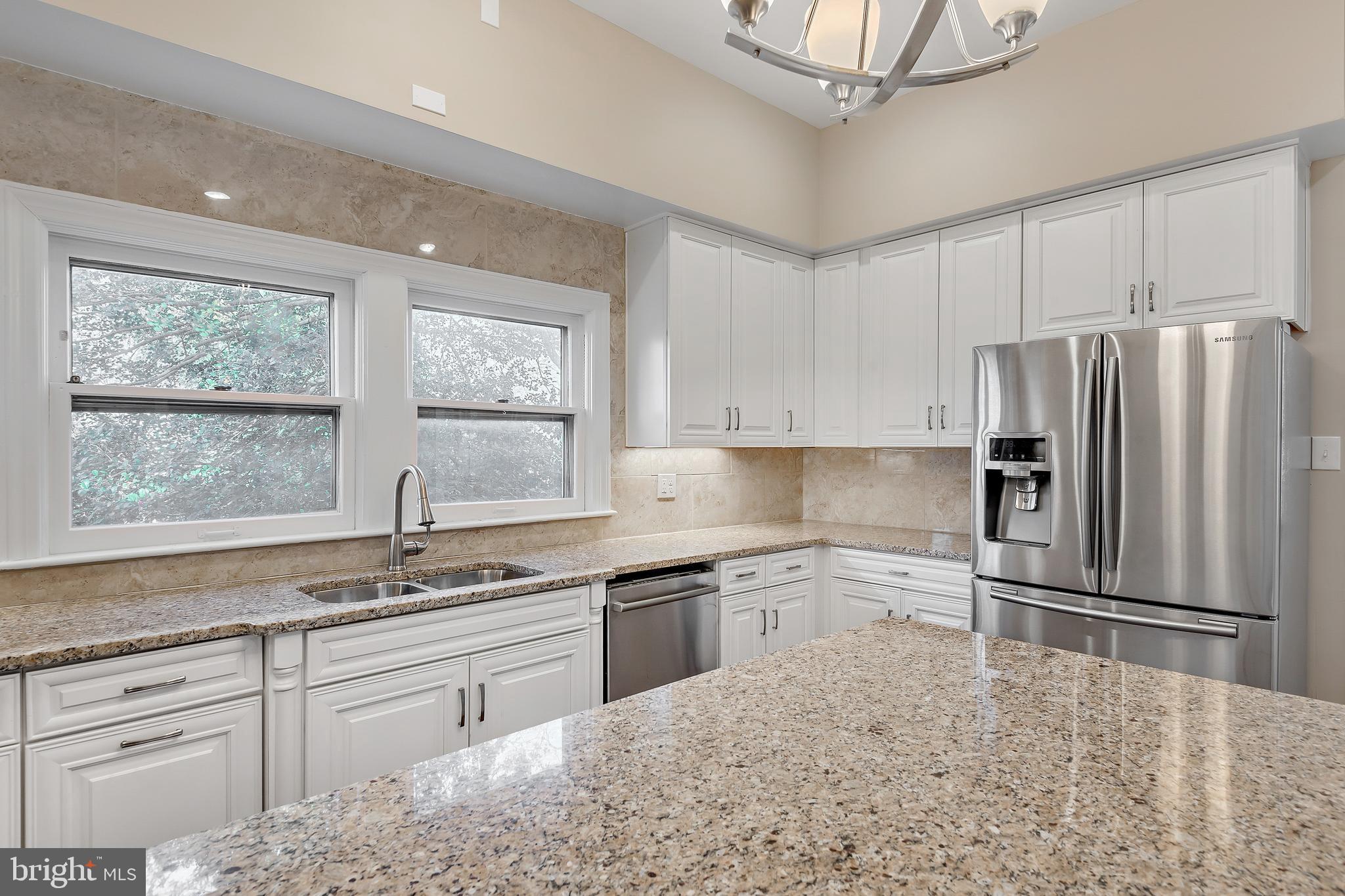 121 West Springettsbury Avenue York, PA 17403 - Photo 19 of 65