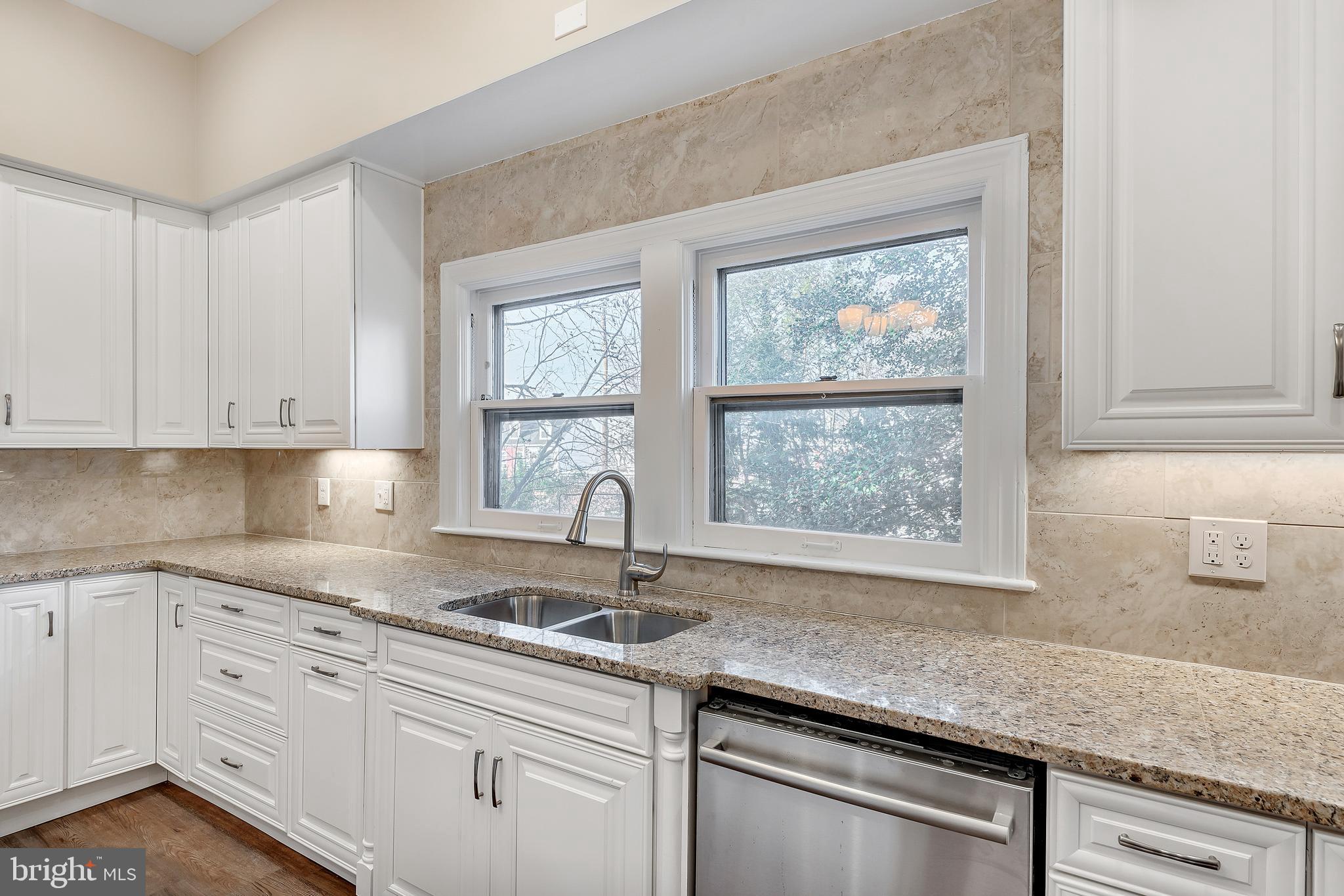 121 West Springettsbury Avenue York, PA 17403 - Photo 21 of 65