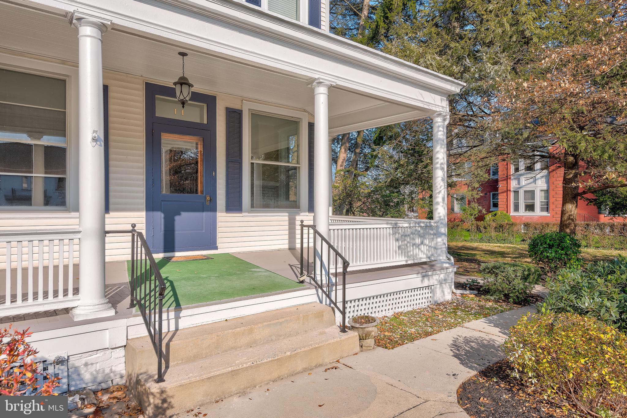 121 West Springettsbury Avenue York, PA 17403 - Photo 4 of 65