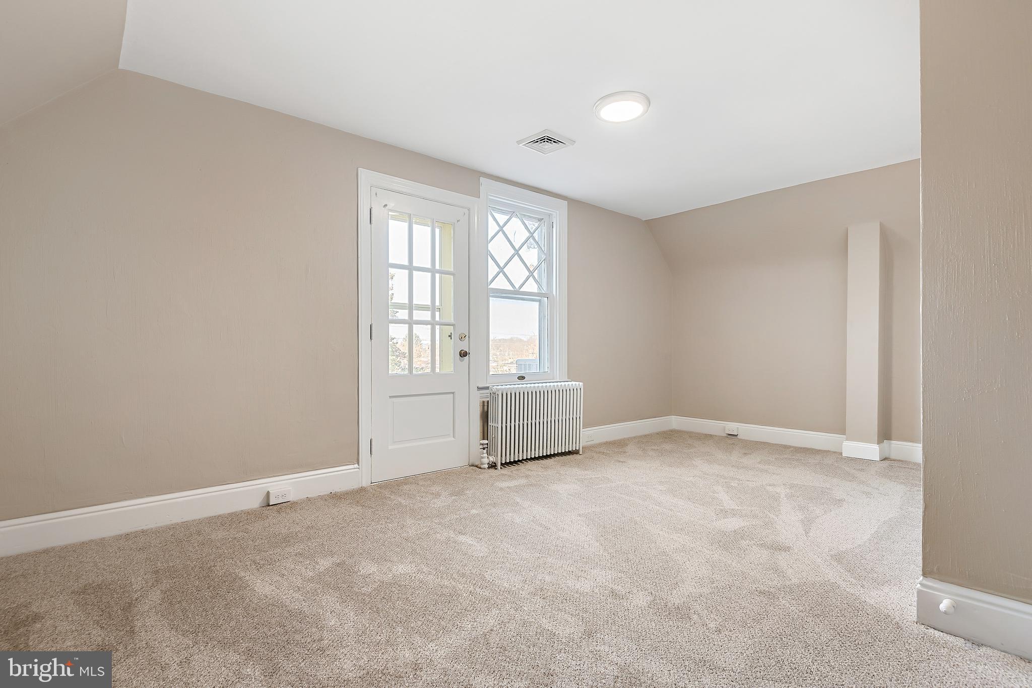 121 West Springettsbury Avenue York, PA 17403 - Photo 56 of 65
