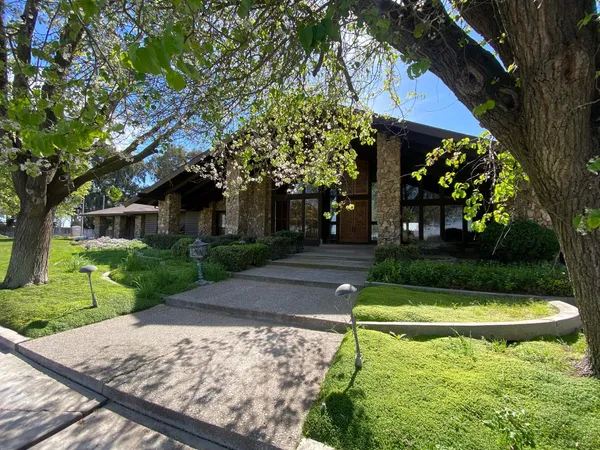 $24,987,000 | 24916 Manteca Road, Manteca, CA 95337