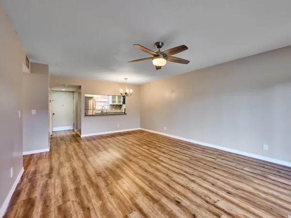 $139,900 | 12021 West Greenway Drive, Unit 105, Royal Palm Beach, FL 33411