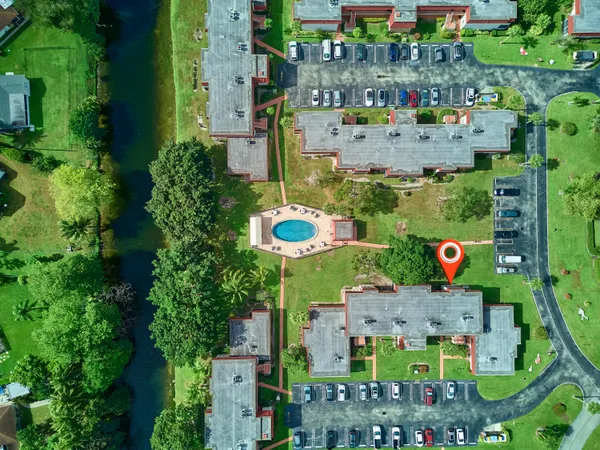 $139,900 | 12021 West Greenway Drive, Unit 105, Royal Palm Beach, FL 33411