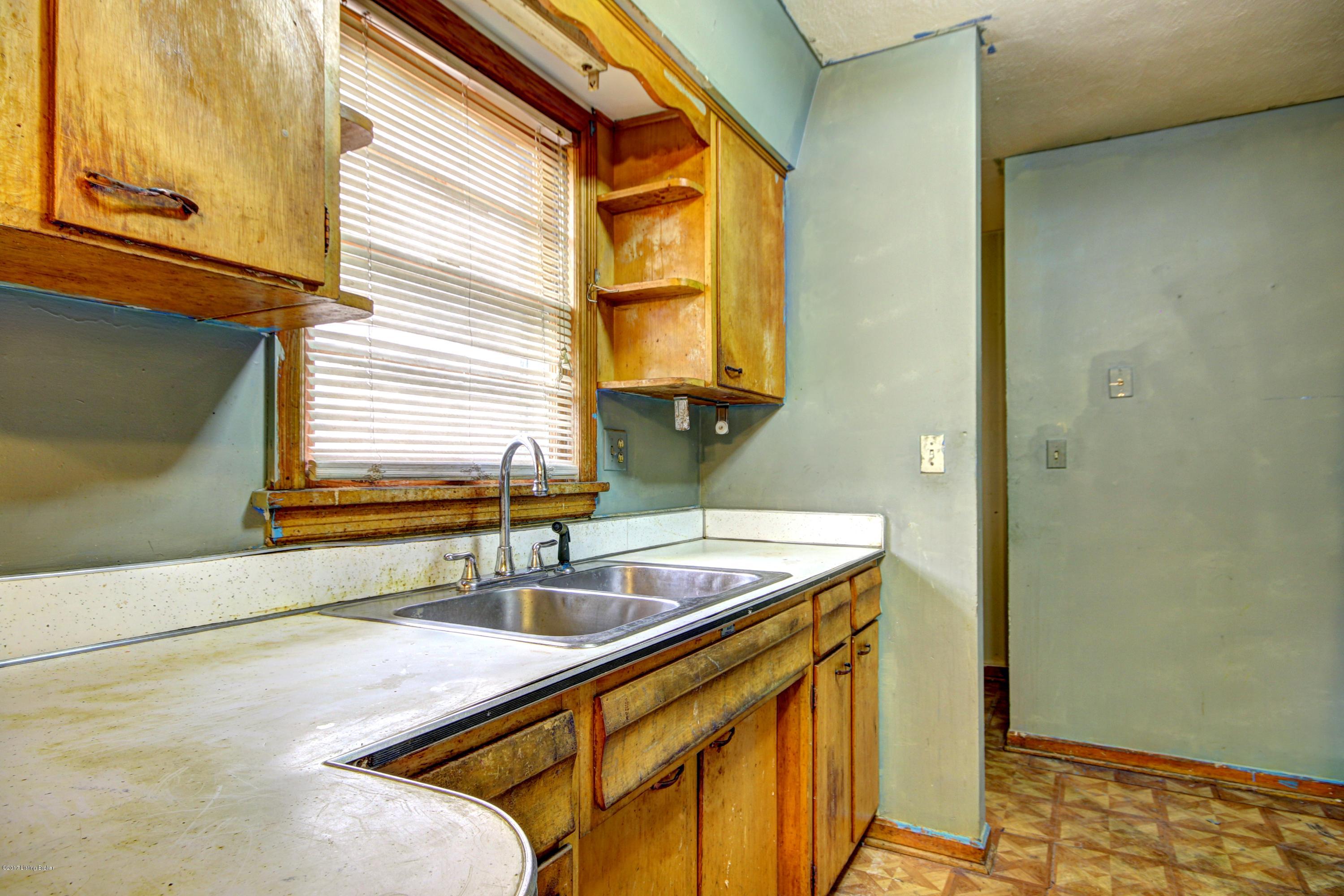 4209 Retreat Road Louisville, KY 40219 - Photo 9 of 16 Retreat #9