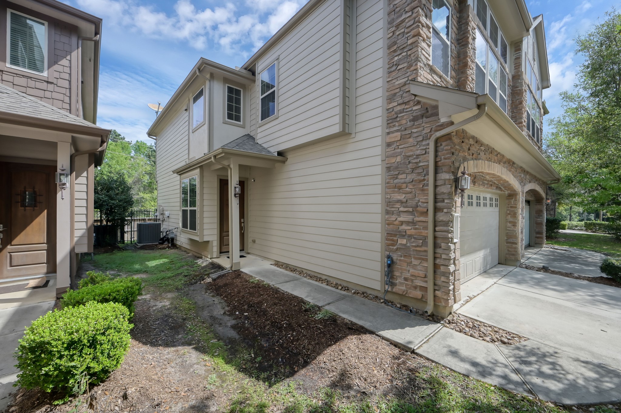 38 Aventura Place Spring, TX 77389 - Photo 3 of 44