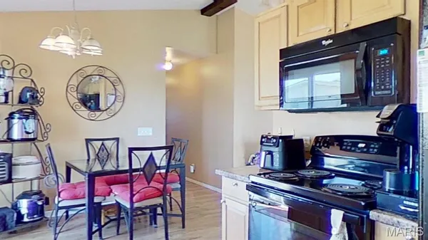 $199,000 | 1015 South Street, Truesdale, MO 63380