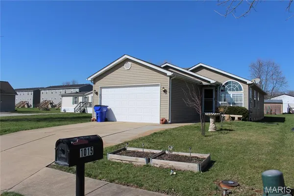 $199,000 | 1015 South Street, Truesdale, MO 63380