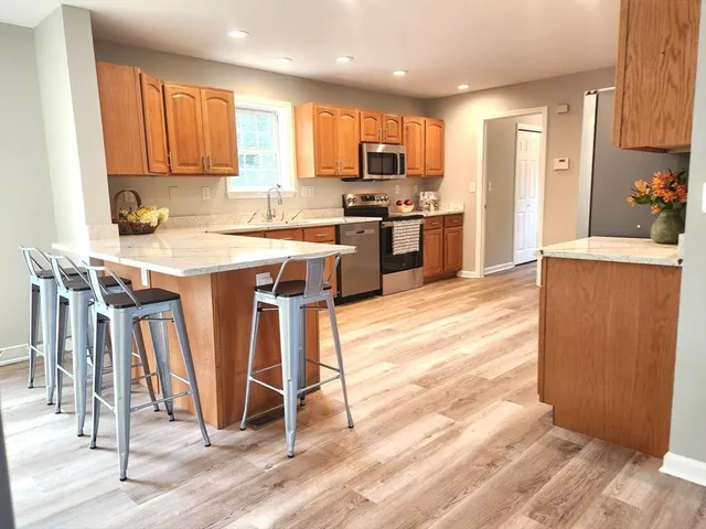 $484,000 | 704 Brattleboro Road, Bernardston, MA 01337