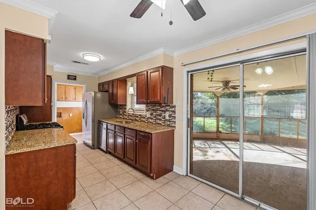 $1,650 | 2710 Higgins Drive, Shreveport, LA 71104