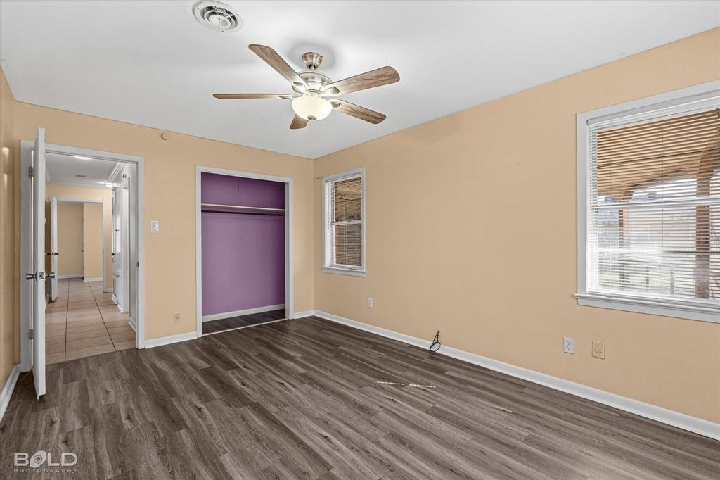 2710 Higgins Drive Shreveport, LA 71104 - Photo 26 of 37 wooden floor in an empty room with a window