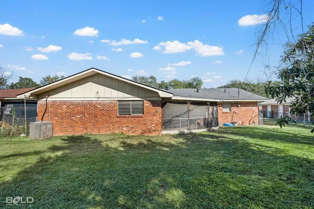 $1,650 | 2710 Higgins Drive, Shreveport, LA 71104