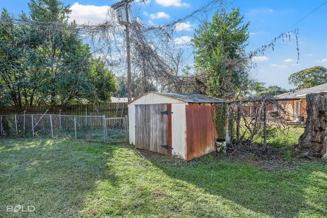 $1,650 | 2710 Higgins Drive, Shreveport, LA 71104