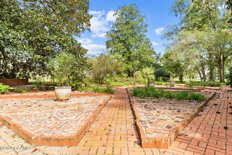 $2,700,000 | 616 Dejean Highway, Washington, LA 70589