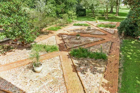 $2,700,000 | 616 Dejean Highway, Washington, LA 70589