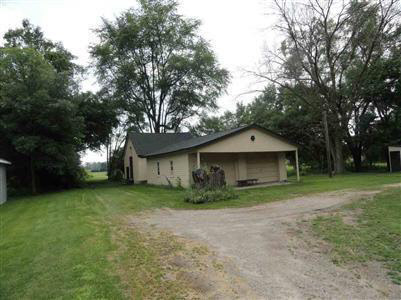 9290 East Potter Road Davison, MI 48423 - Photo 4 of 7 20196678-3.JPG
