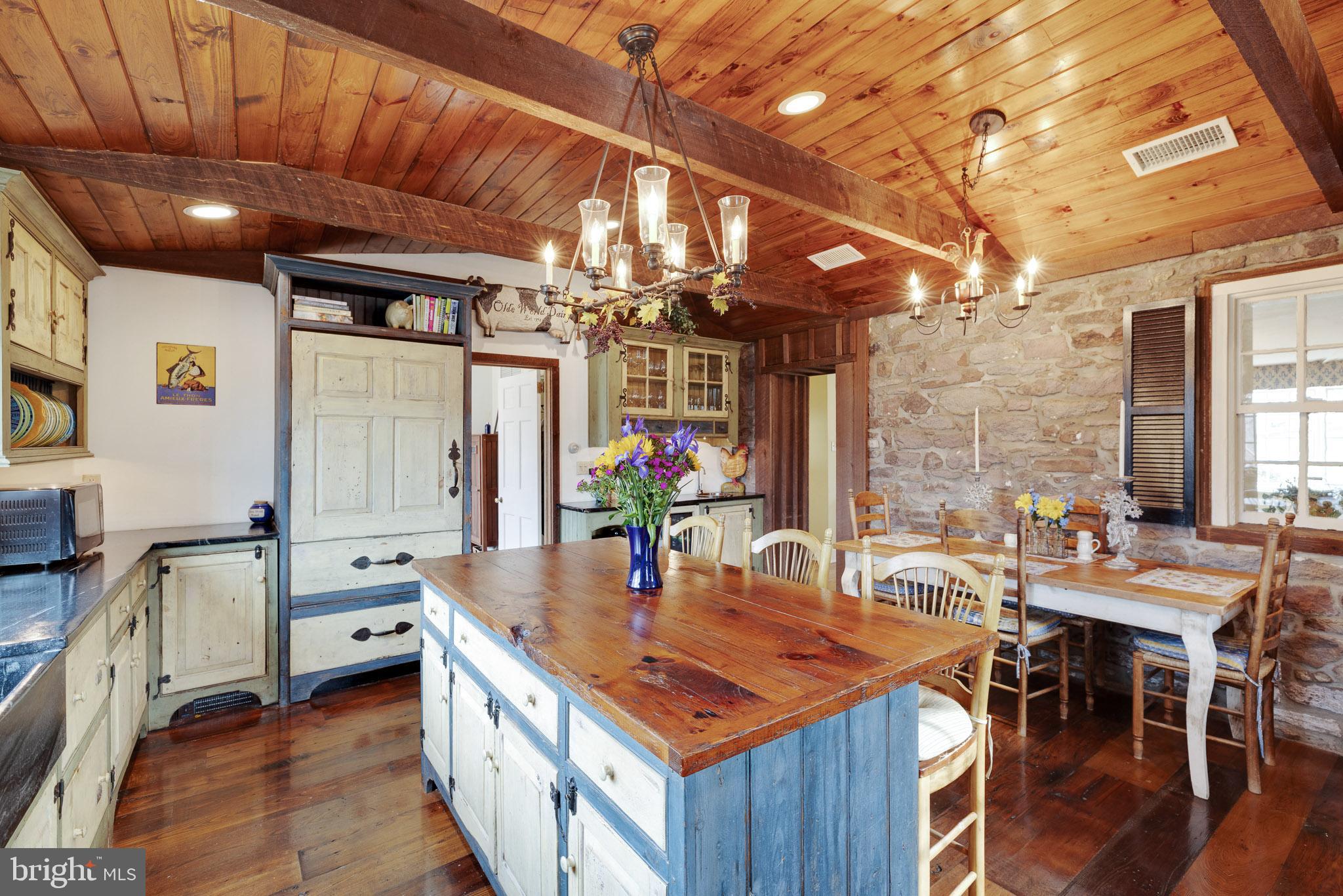 805 Nesbitt Road Ambler, PA 19002 - Photo 14 of 59 Beautiful cabinetry