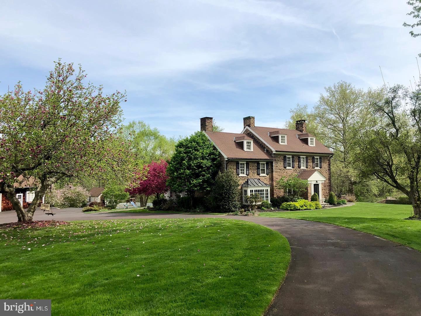 805 Nesbitt Road Ambler, PA 19002 - Photo 2 of 59