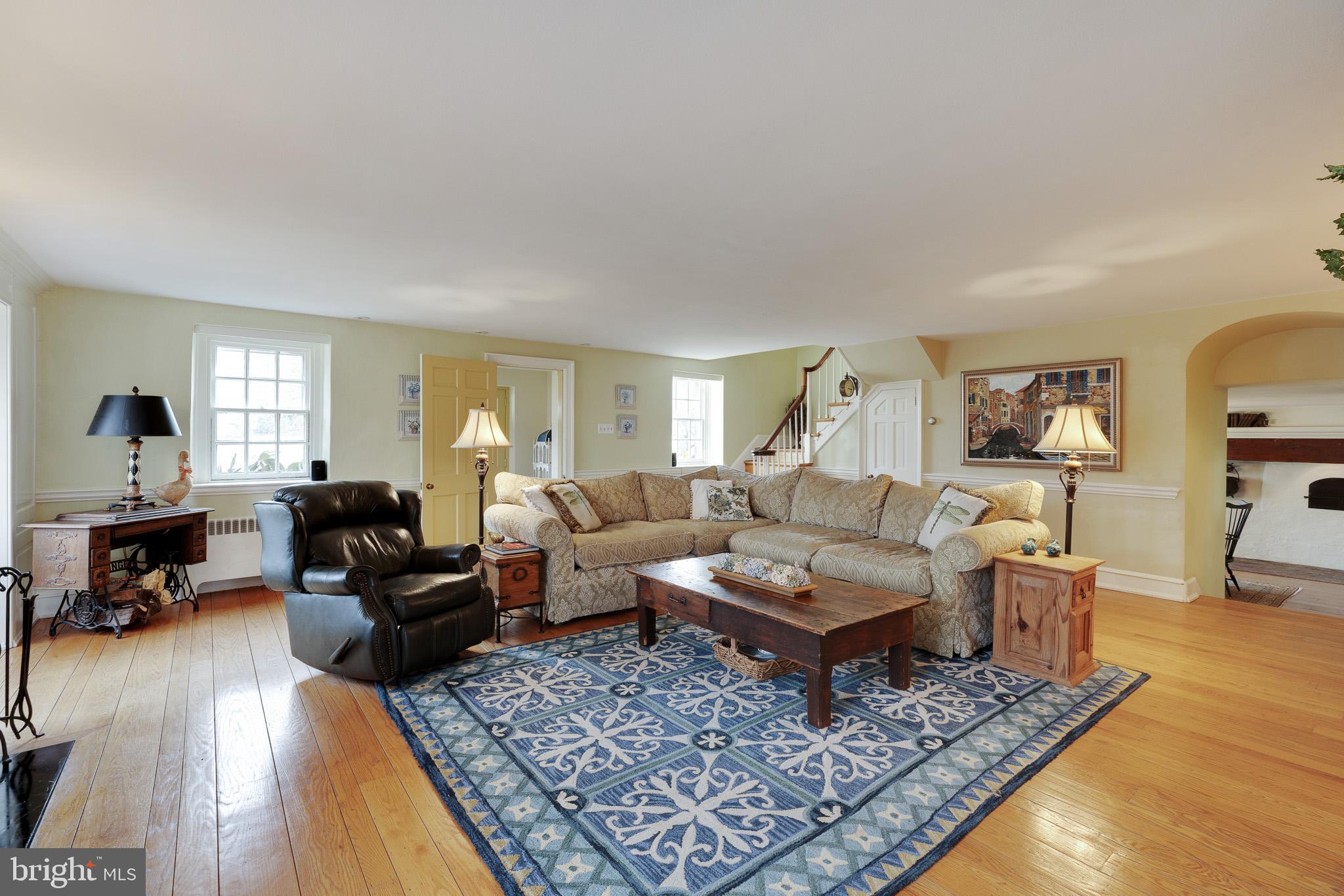 805 Nesbitt Road Ambler, PA 19002 - Photo 6 of 59 Living Room