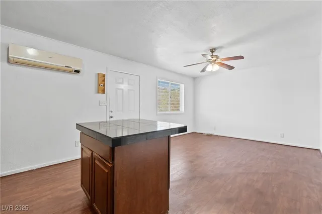 $790 | 2529 North Webster Street, Unit B, North Las Vegas, NV 89030