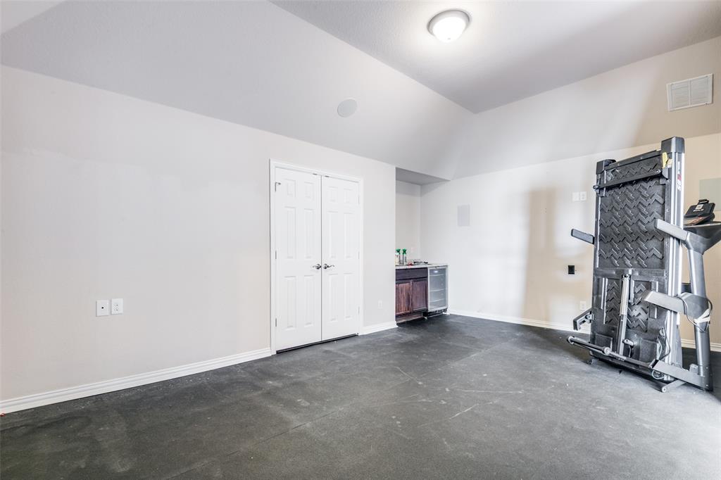 679 Princeton Way Rockwall, TX 75087 - Photo 8 of 25 a view of an empty room