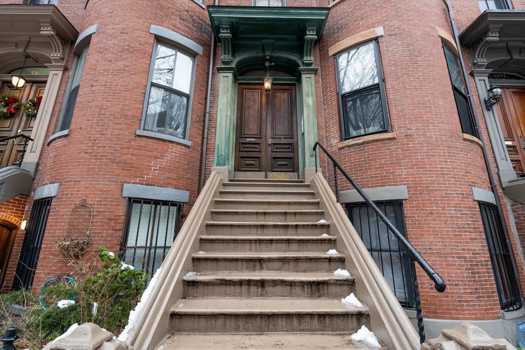 3 Wellington Street, Unit 2 Boston, MA 02118 - Photo 11 of 13