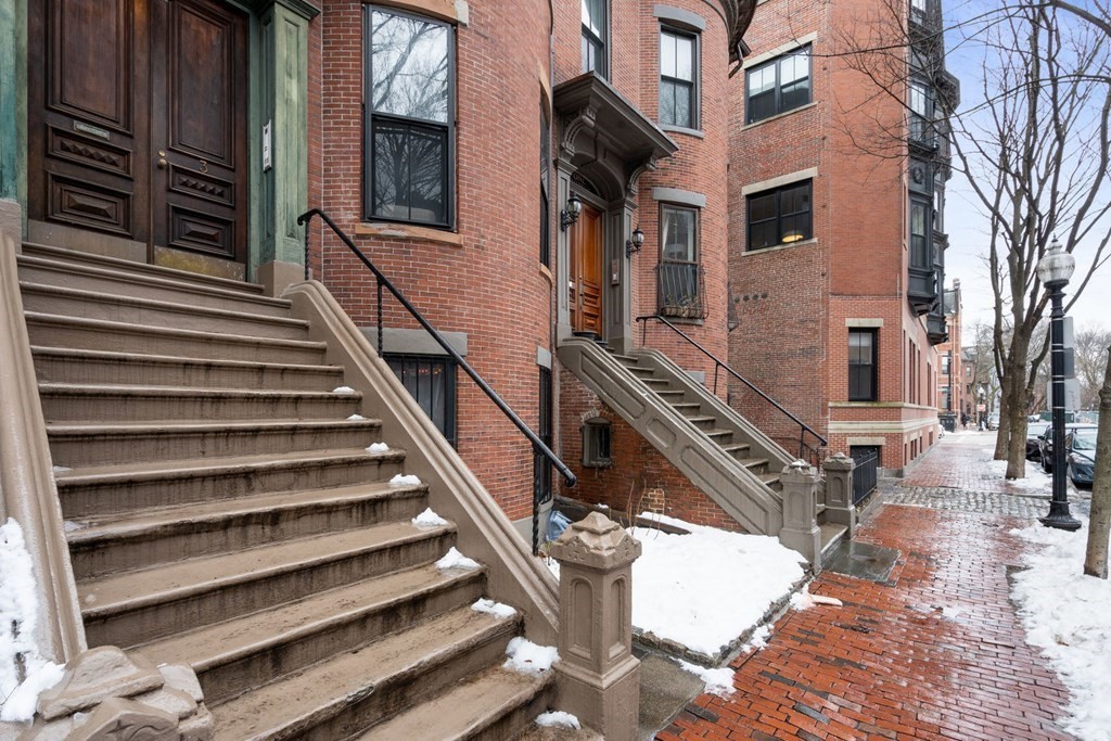 3 Wellington Street, Unit 2 Boston, MA 02118 - Photo 12 of 13