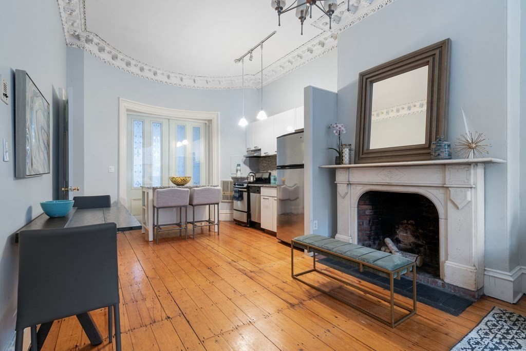 3 Wellington Street, Unit 2 Boston, MA 02118 - Photo 4 of 13