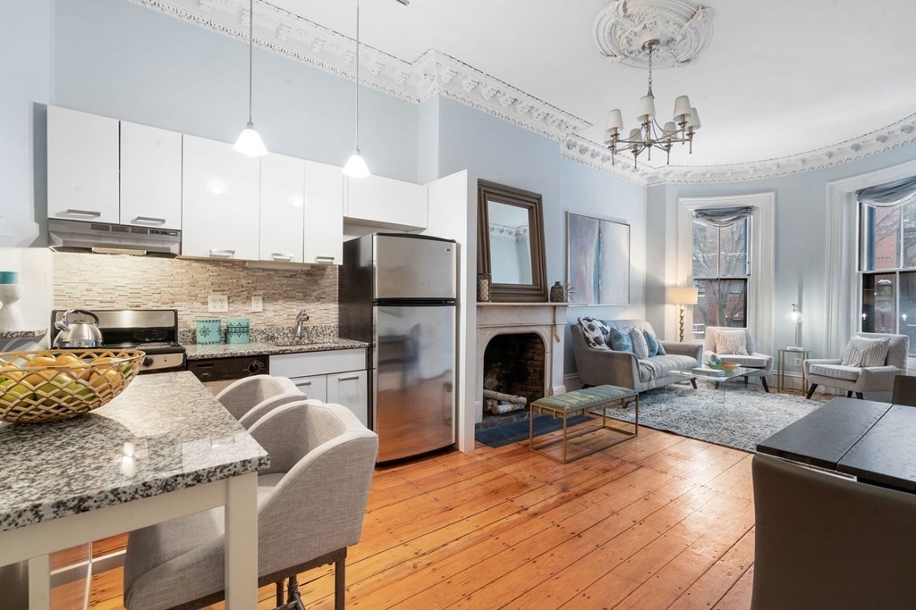 3 Wellington Street, Unit 2 Boston, MA 02118 - Photo 5 of 13