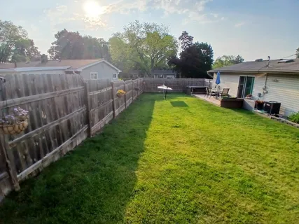 $315,000 | 18468 West Meadow Lane, Gurnee, IL 60031