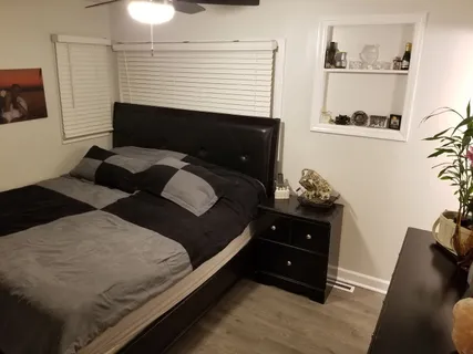 $315,000 | 18468 West Meadow Lane, Gurnee, IL 60031