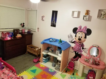 $315,000 | 18468 West Meadow Lane, Gurnee, IL 60031