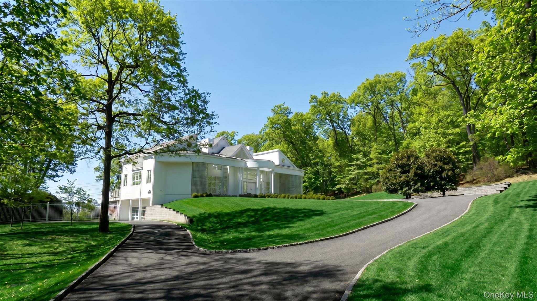 18 Bramblebush Road Croton-on-Hudson, NY 10520 - Photo 2 of 49