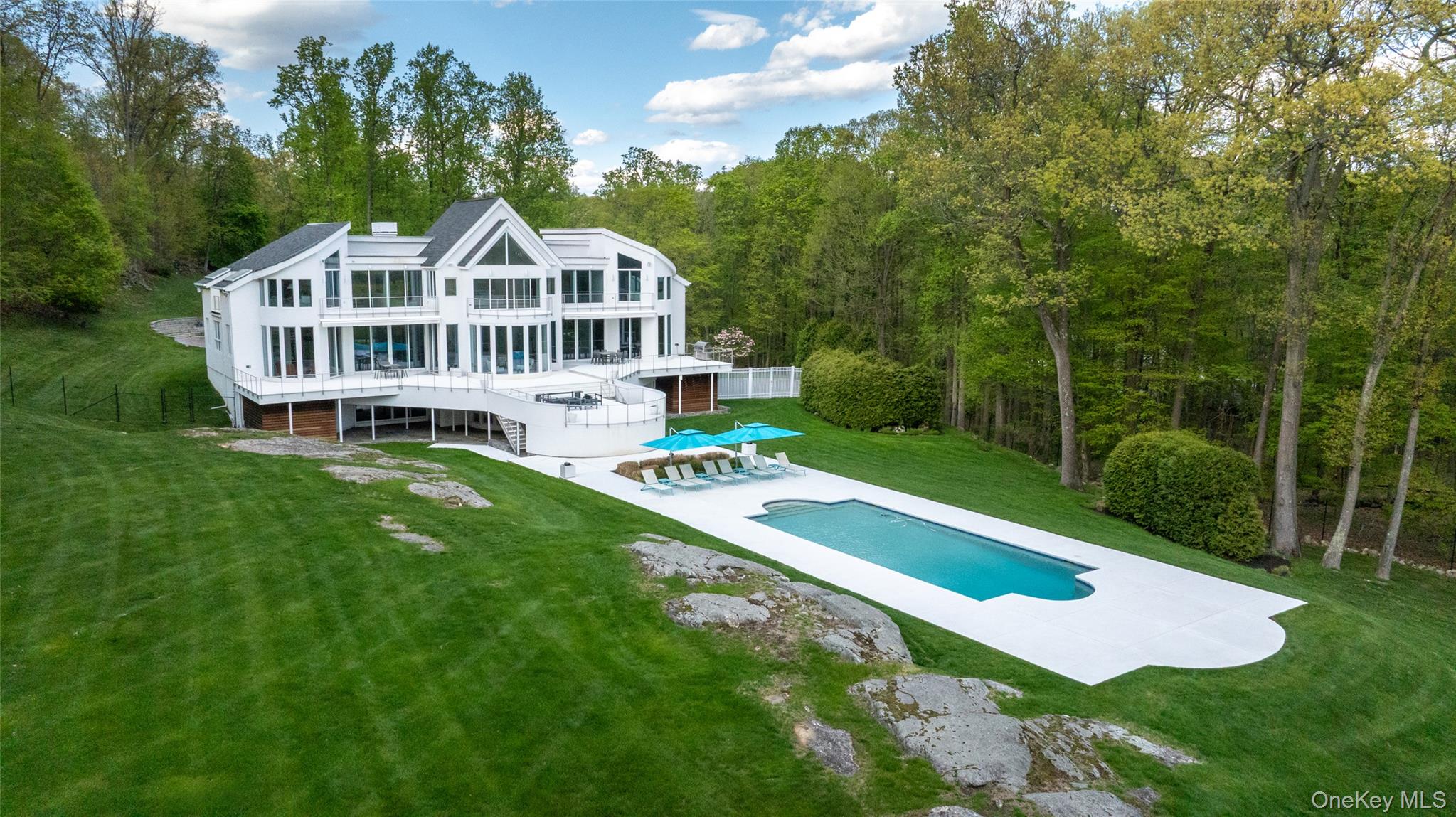 18 Bramblebush Road Croton-on-Hudson, NY 10520 - Photo 8 of 49