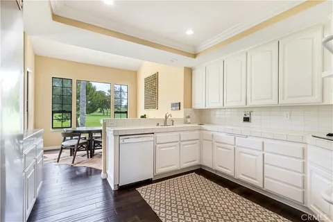 $2,575,000 | 72 Ocean Vista, Newport Beach, CA 92660