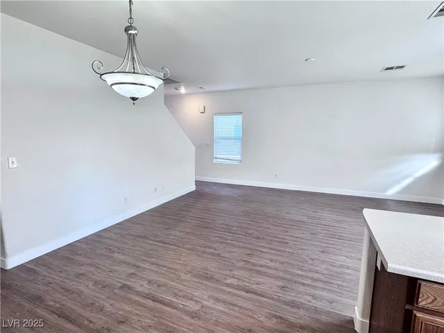 $1,895 | 6034 Tea Light Court, Las Vegas, NV 89113