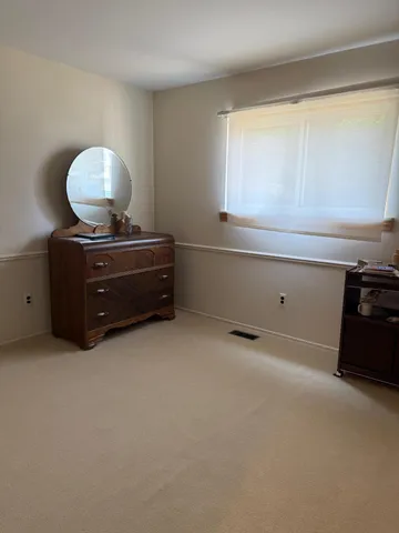 $255,000 | 14650 Edshire Drive, Sterling Heights, MI 48312