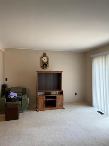 $255,000 | 14650 Edshire Drive, Sterling Heights, MI 48312