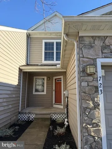 $2,350 | 723 Keller Drive, Lititz, PA 17543