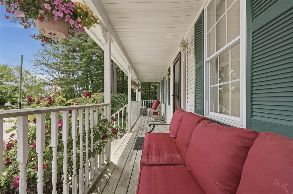 1527 Main Street Acushnet, MA 02743 - Photo 32 of 32