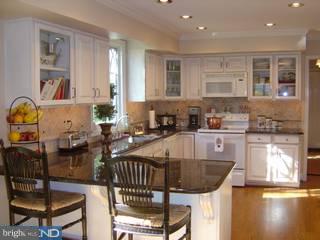 69 Roberts Road Newtown Square, PA 19073 - Photo 4 of 6