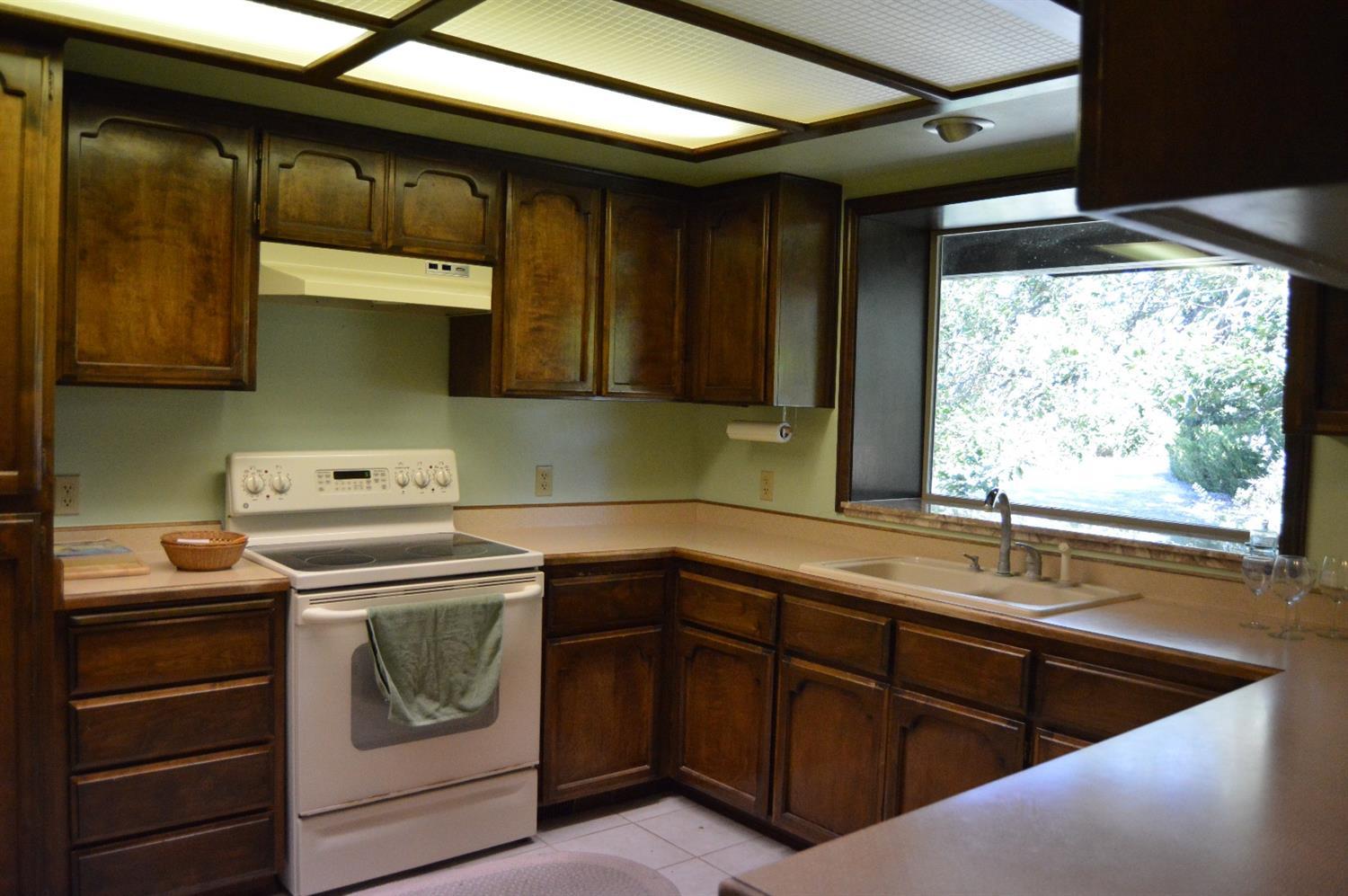 5789 Beagle Road White City, OR 97503 - Photo 16 of 34 Additional Photo
